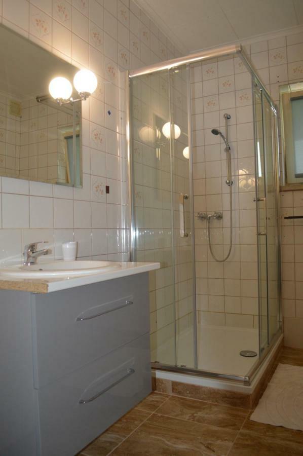 Apartamenty Rownia Устшики Долне Екстериор снимка