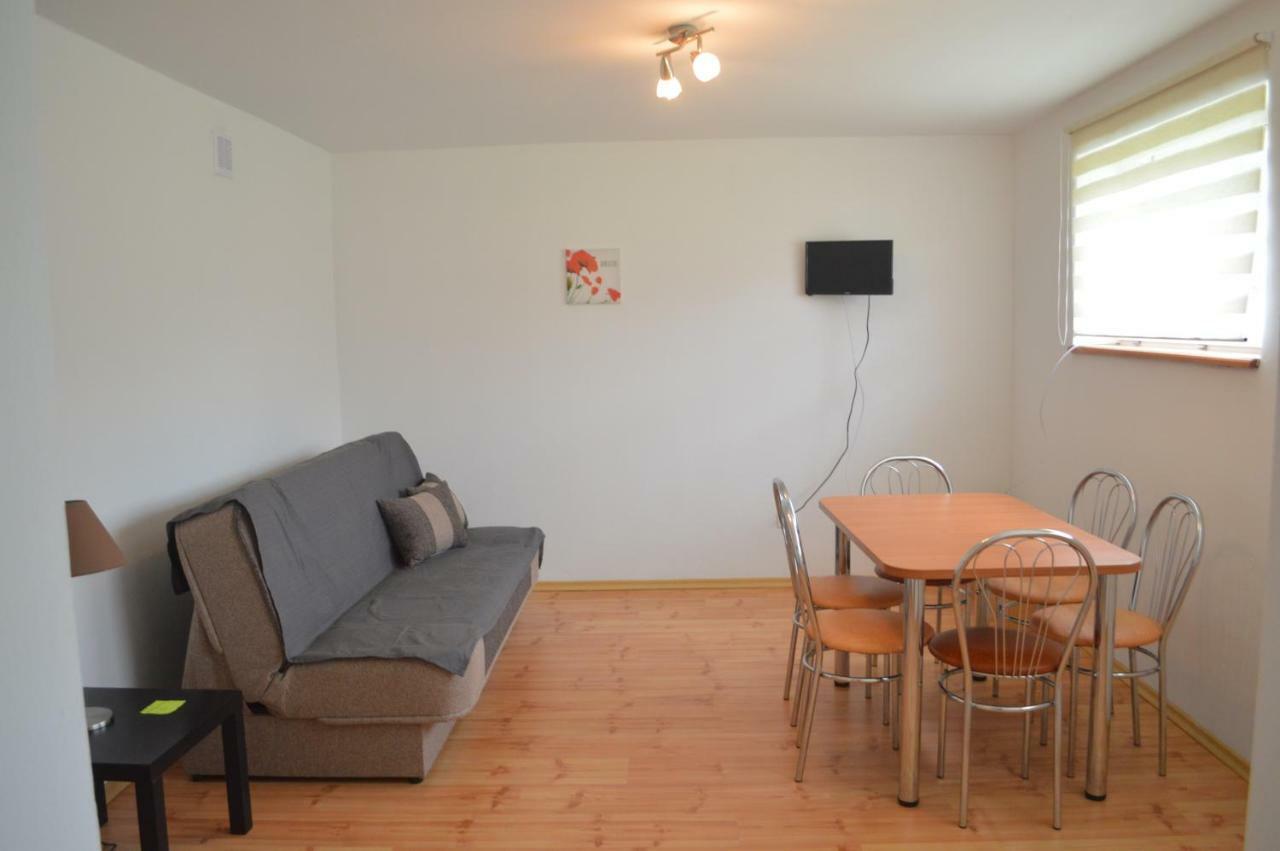 Apartamenty Rownia Устшики Долне Екстериор снимка