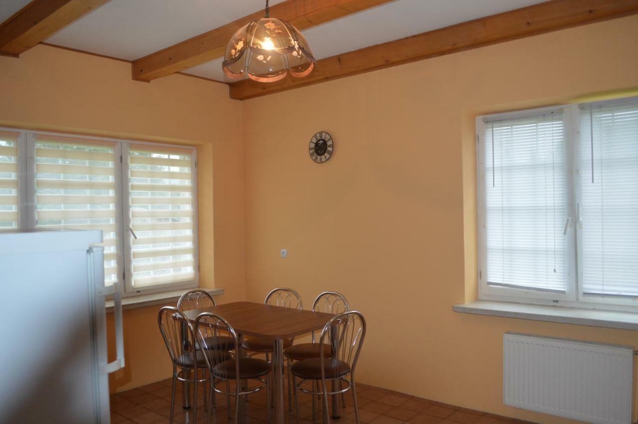 Apartamenty Rownia Устшики Долне Екстериор снимка