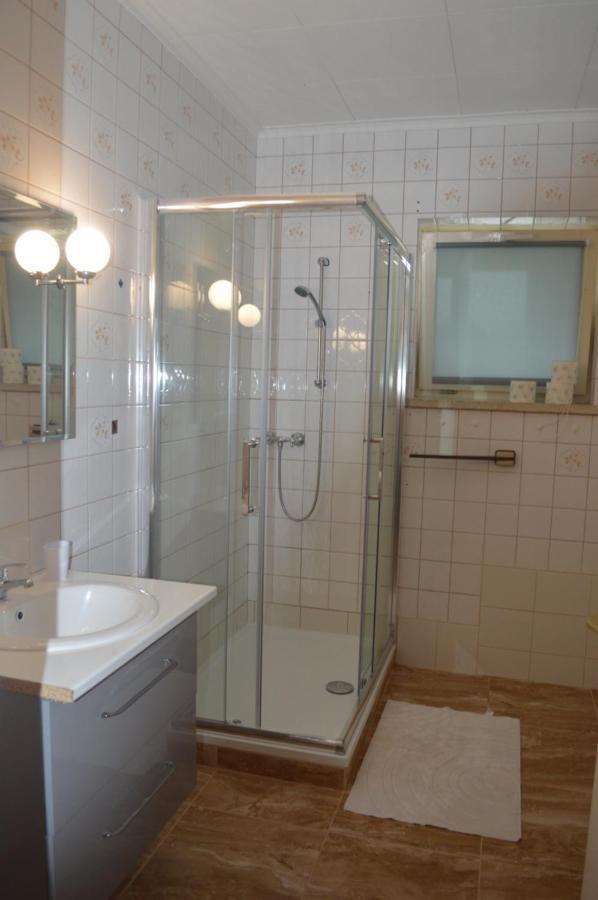 Apartamenty Rownia Устшики Долне Екстериор снимка